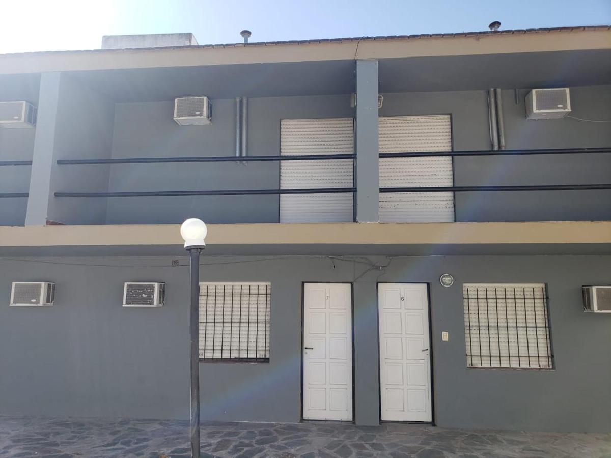 Hotel 4 Ases Embalse Extérieur photo