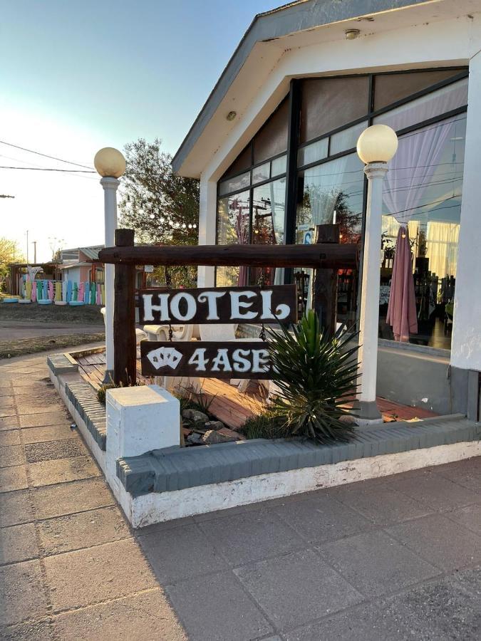 Hotel 4 Ases Embalse Extérieur photo