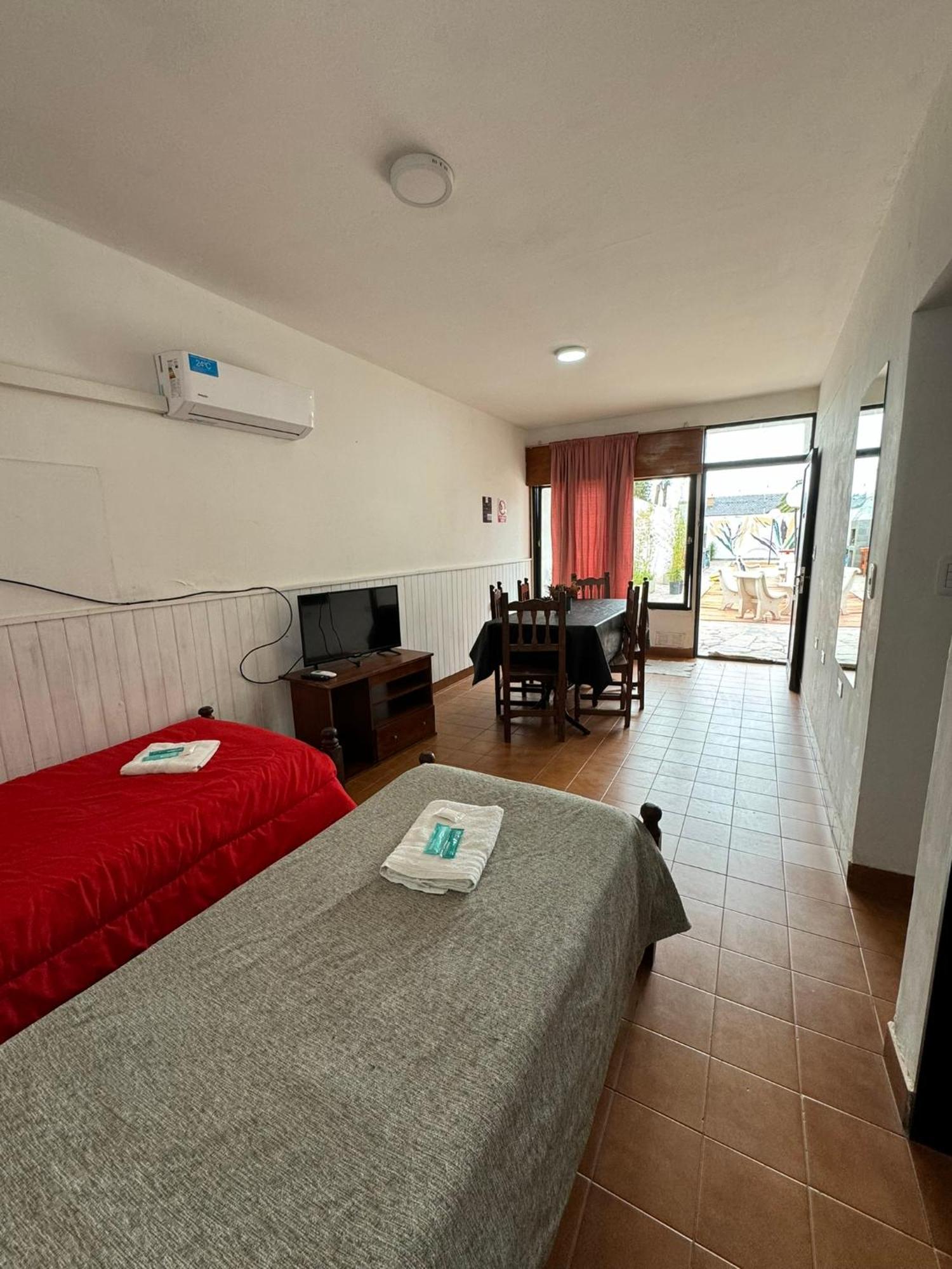 Hotel 4 Ases Embalse Extérieur photo